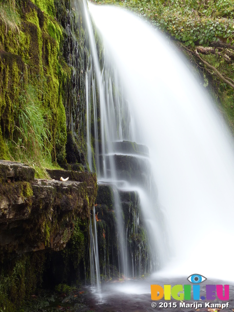 FZ023940 Sgwd y Isaf Clun-gwyn waterfall